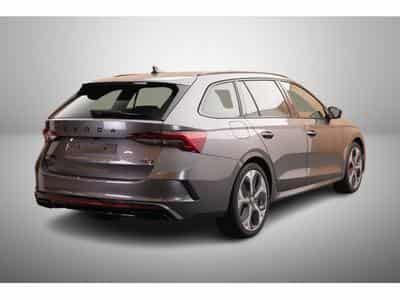 Skoda Octavia 2.0 TSi DSG 265 RS (2025) - Foto 5