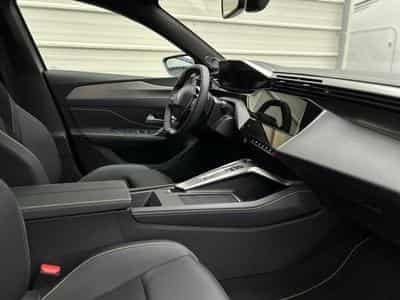 Peugeot 308 1.2 PureTech 145 e-DSC6 GT (2025) - Foto 8