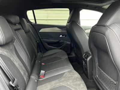 Peugeot 308 1.2 PureTech 145 e-DSC6 GT (2025) - Foto 8