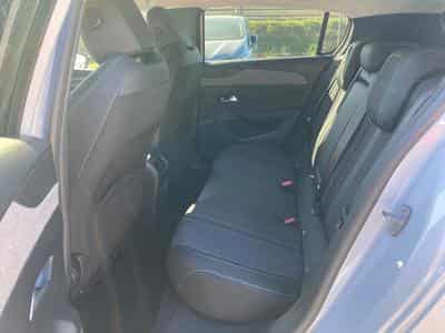 Peugeot 308 1.5 BlueHDI 130 EAT8 ALLURE (2025) - Foto 8