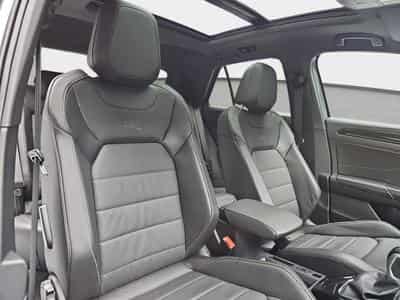 VW T-Roc 2.0 TDi DSG 150 R-Line (2025) - Foto 14