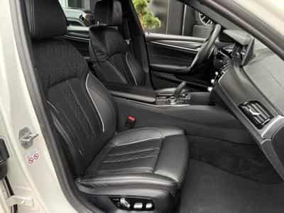 BMW 530 xDrive Pack M (2022) - Photo 11