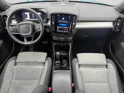 Volvo XC40 B3 Plus Bright Mild Hybrid (2022) - Photo 10