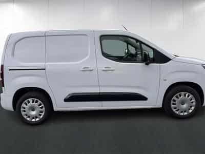 Opel Combo Cargo (2025) - Foto 8