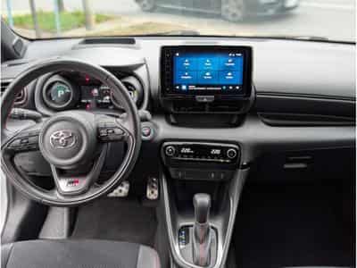 Toyota Yaris GR SPORT 1.5 HEV * GARANTIE CONSTRUCTEUR* (2023) - Photo 3