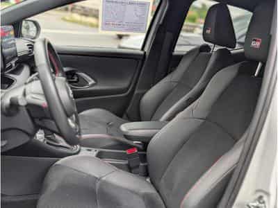 Toyota Yaris GR SPORT 1.5 HEV * GARANTIE CONSTRUCTEUR* (2023) - Photo 4