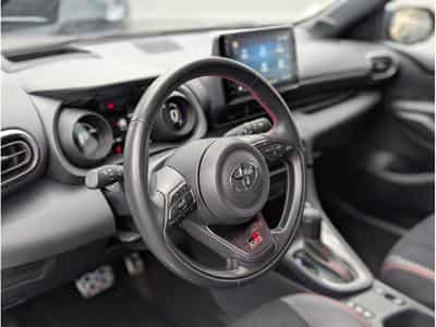 Toyota Yaris GR SPORT 1.5 HEV * GARANTIE CONSTRUCTEUR* (2023) - Photo 7