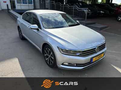 VW Passat B8 2.0 Tdi DSG 150cv (2017) - Photo 3