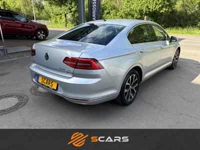 VW Passat B8 2.0 Tdi DSG 150cv (2017) - Photo 4