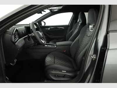 VW Passat Variant 2.0 TDI 142 kW 4Motion R-Line (2026) - Foto 9
