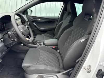 Skoda Karoq Sportline 1,5 TSI (2026) - Foto 9
