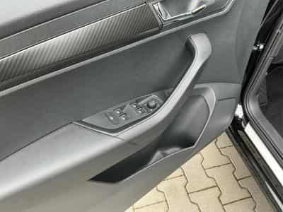 Skoda Karoq Sportline Pano Navi (2024) - Foto 8