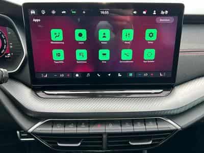 Skoda Octavia RS (2026) - Photo 10