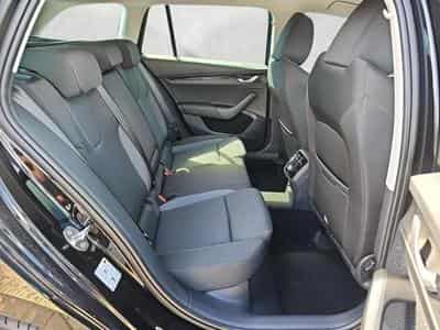 Skoda Octavia 1.5 TSI mHEV 110 kW Selection (2026) - Photo 13