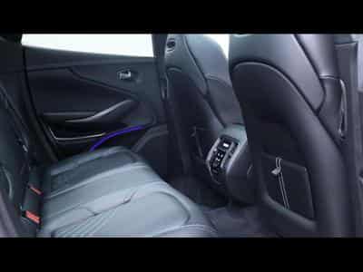 Aston-Martin DBX 4.0 V8 550 (2021) - Photo 13