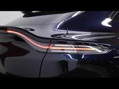 Aston-Martin DBX 4.0 V8 550 (2021) - Photo 9