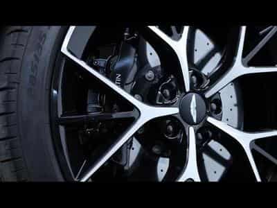 Aston-Martin DBX 707 V8 (2025) - Photo 10