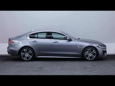 Jaguar XE D200 R-Dynamic S RWD Auto (2024) - Photo 3
