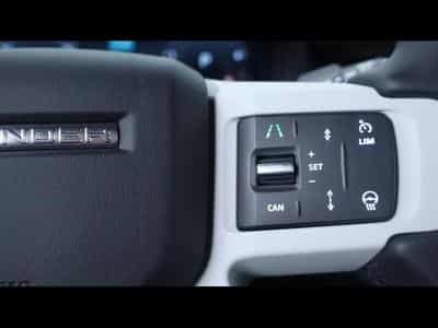 Land-Rover Defender 90 D250 X-Dynamic SE AWD Auto (2025) - Photo 15