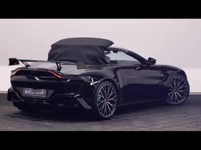 Aston-Martin V8 Vantage Roadster F1 Edition (2022) - Photo 11