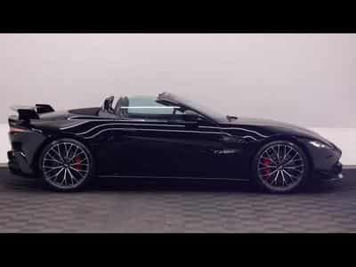 Aston-Martin V8 Vantage Roadster F1 Edition (2022) - Photo 9