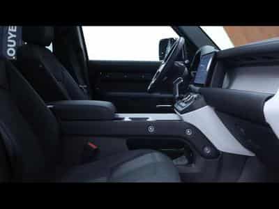 Land-Rover Defender S D200 Auto AWD (2025) - Photo 10