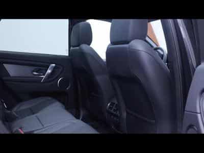 Land-Rover Discovery Sport P270e Dynamic SE AWD Auto (2025) - Photo 12