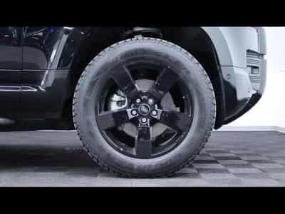 Land-Rover Defender 90 D200 S Auto (2023) - Photo 9
