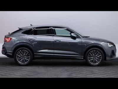 Audi Q3 35 TFSi 150 S-tronic (2022) - Photo 3