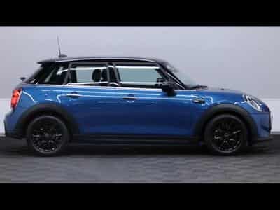 MINI Cooper 1.6 136 Hatch 5 portes Steptronic (2024) - Photo 4