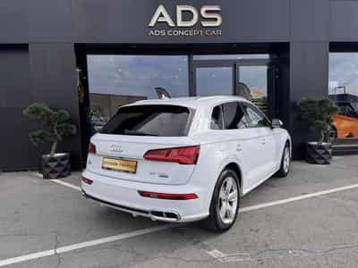 Audi Q5 Q5 55 TFSI E S LINE (2020) - Foto 4