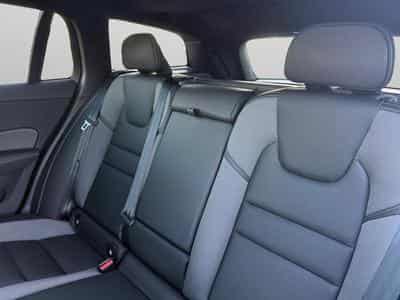 Volvo V60 B4 AWD Ultimate Bright / Diesel (2023) - Photo 13