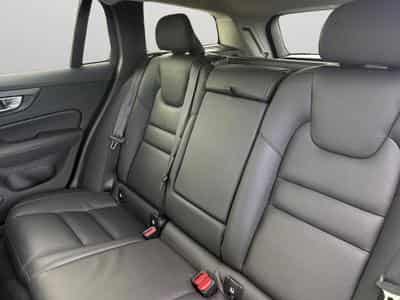 Volvo V60 B5 AWD / Essence (2023) - Photo 13