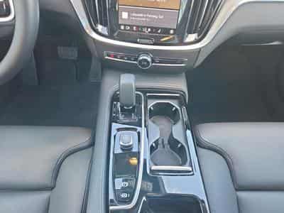 Volvo V60 T6 Plus Dark / Hybride (2025) - Photo 11