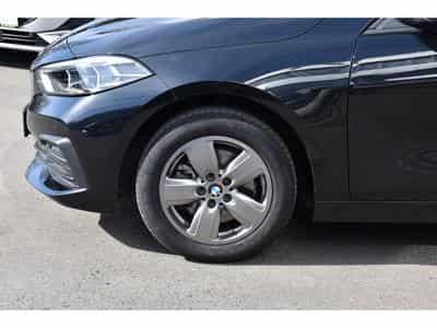 BMW 118 i CLIMA REGUL LANE LED PDC 1° MAIN (2022) - Foto 5