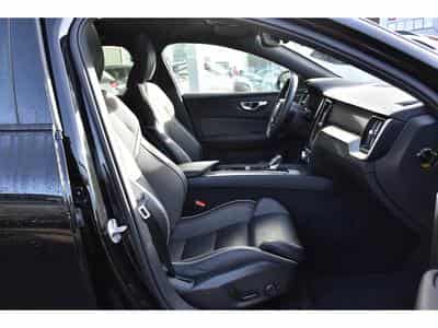 Volvo V60 2.0 B4 Plus Dark Geartronic CUIR MEMO PANO CAM360 HARMAN 1°M (2025) - Foto 7
