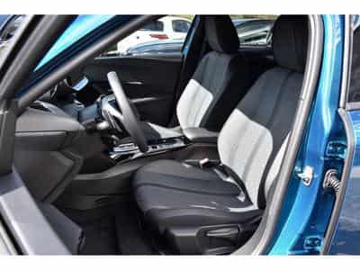 Peugeot 2008 1.2 Hybrid 145 Allure e-DCS6 ACC LANE SIDE GPS CAM360 1°MAIN (2025) - Foto 6