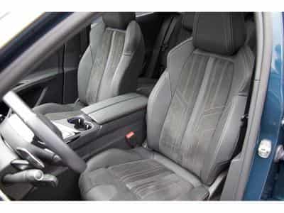 Peugeot 3008 BlueHDi GT AHK ACC Massage Pano. Focal 360° (2024) - Photo 6