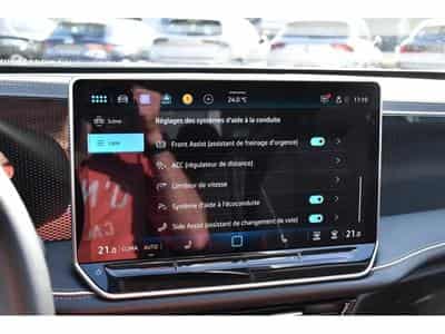 VW Passat (2025) - Photo 14