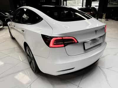 Tesla Model 3 Long Range RWD (2023) - Photo 9