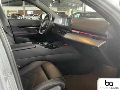 BMW 540 (2025) - Photo 6