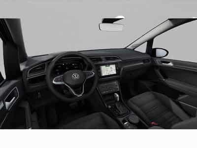 VW Touran (2025) - Photo 2