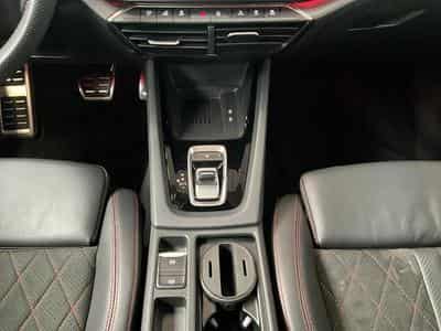 Skoda Octavia Rs+DSG+Suedia+LM19+AHK (2025) - Photo 12
