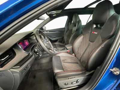 Skoda Octavia Rs+DSG+Suedia+LM19+AHK (2025) - Photo 9