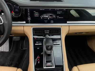 Porsche Panamera Sport Turismo 4 2018 (2018) - Photo 6