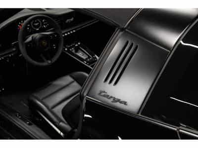 Porsche 911 Targa 4 GTS PDK (2024) - Photo 14