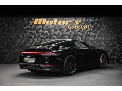 Porsche 911 Targa 4 GTS PDK (2024) - Photo 3