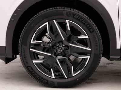 Peugeot 5008 1.2 PureTech 146 e-DSC6 GT (2026) - Photo 6