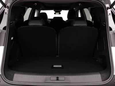 Peugeot 5008 1.2 PureTech 146 e-DSC6 GT (2026) - Photo 9