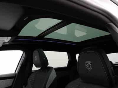 Peugeot 5008 1.2 PureTech 146 e-DSC6 GT (2026) - Photo 12
